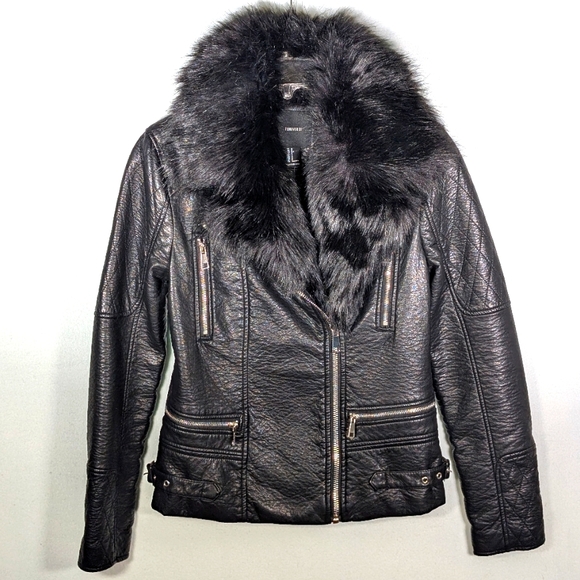 Forever 21 Jackets & Blazers - Forever 21 Bomber Jacket with Faux Fur Collar NWT